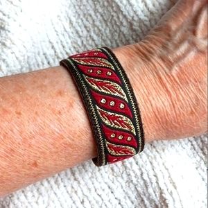 🍂 Embroidered Ribbon on Suede Leather Snap Bracelet - Custom size & color! 🍂